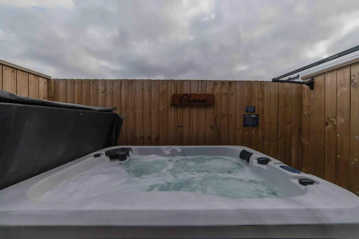 Stones Throw From The Stadium & Hot Tub Christchurch